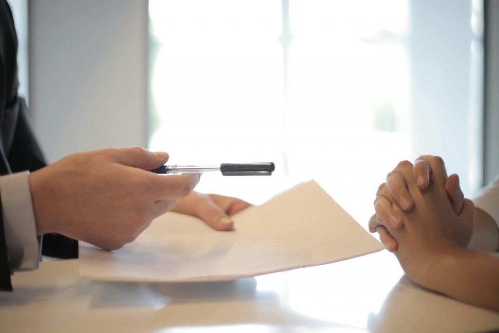 How to Build a Federal Government Resume That Supports Mandatory Criteria